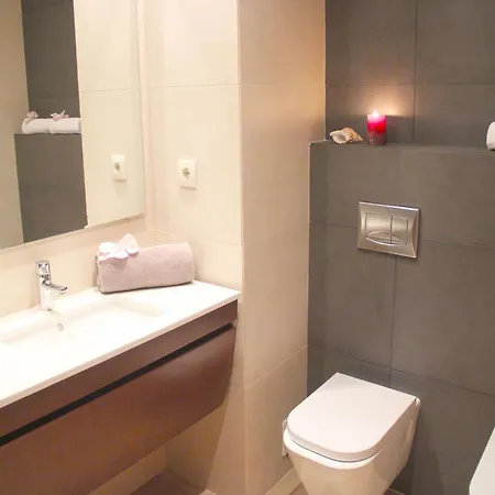 公寓 Modern Apartment, Close To The Beach, Wi-fi & A C